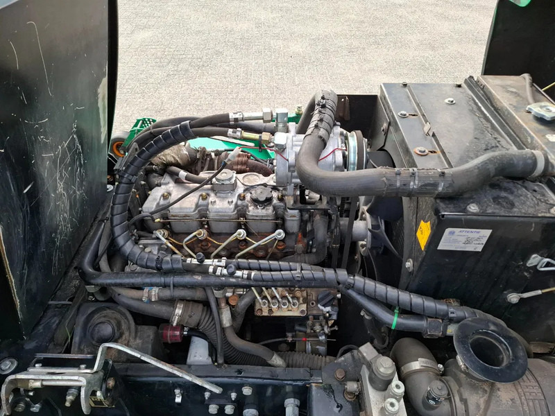 Tagliaerba Ransomes HR6010 / 6719 HOURS / 4 WHEEL DRIVE / HYDROSTATIC / 60 HP / AIRCO / CLOSED CABIN / 2008 /: foto 15