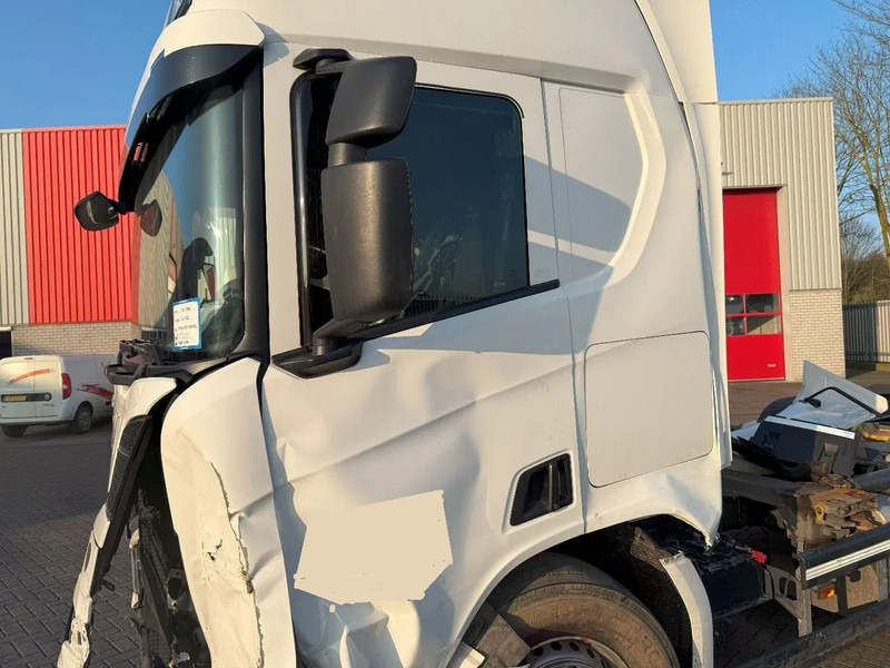 Scania NGS R450 / RETARDER / 6X2 / LIFT+LENKASCHE / GERMAN TRUCK / FULL AIR / 476439 KM / AUTOMATIC / EURO-6 / 2022 - Autocarro portacontainer/ Caisse interchangeable: foto 5 Scania NGS R450 / RETARDER / 6X2 / LIFT+LENKASCHE / GERMAN TRUCK / FULL AIR / 476439 KM / AUTOMATIC / EURO-6 / 2022 - Autocarro portacontainer/ Caisse interchangeable: foto 5