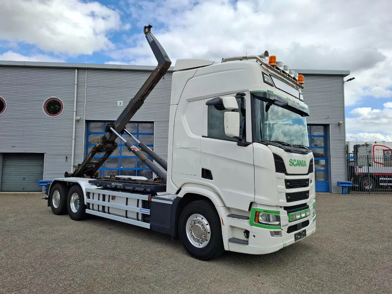 Scania NGS R500 / RETARDER / AJK HOOK 22 TON / LIFT+LENKACHSE / TUV:17-06-2026 / NAVI / LWDS / ALCOA / LEATHER / AUTOMATIC / EURO-6 / 2 - Autocarro scarrabile: foto 2 Scania NGS R500 / RETARDER / AJK HOOK 22 TON / LIFT+LENKACHSE / TUV:17-06-2026 / NAVI / LWDS / ALCOA / LEATHER / AUTOMATIC / EURO-6 / 2 - Autocarro scarrabile: foto 2