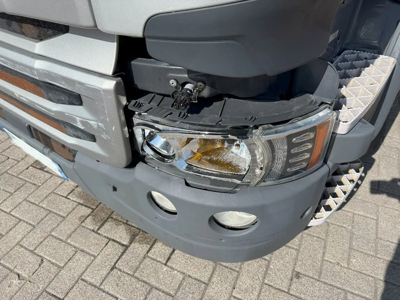 Scania R490 / 8X4 / ENGINE RUNNING / RETARDER / 9 TON FRONT AXLE / LIFT+LENKACHSE / AUTOMATIC / EURO-6 / 2017 - Autocarro telaio: foto 5 Scania R490 / 8X4 / ENGINE RUNNING / RETARDER / 9 TON FRONT AXLE / LIFT+LENKACHSE / AUTOMATIC / EURO-6 / 2017 - Autocarro telaio: foto 5