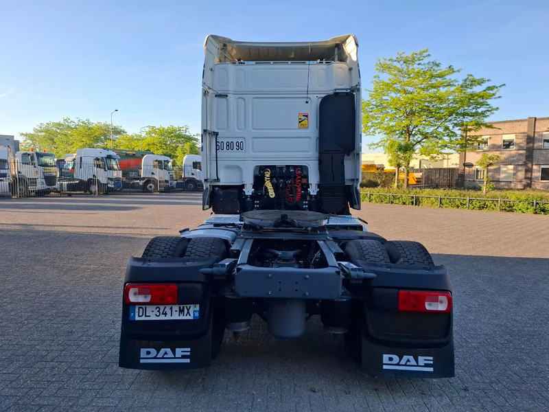 DAF XF106-460 / INTARDER / DEB / MANUAL / AIRCO / CLEAN TRUCK / EURO-6 / 2014 - Trattore stradale: foto 4 DAF XF106-460 / INTARDER / DEB / MANUAL / AIRCO / CLEAN TRUCK / EURO-6 / 2014 - Trattore stradale: foto 4