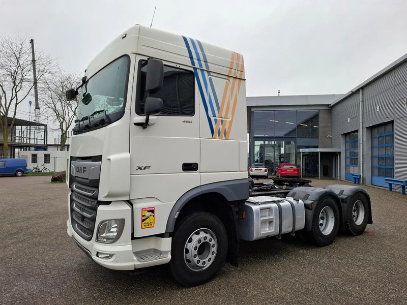 DAF XF106-480 / 6X4 / INTARDER / HYDRAULICS / ONLY:455958 KM / TECHNICAL 70 TON / SMART TACHO / INLINER / LWDS / AUTOMATIC / EURO-6 - Trattore stradale: foto 1 DAF XF106-480 / 6X4 / INTARDER / HYDRAULICS / ONLY:455958 KM / TECHNICAL 70 TON / SMART TACHO / INLINER / LWDS / AUTOMATIC / EURO-6 - Trattore stradale: foto 1