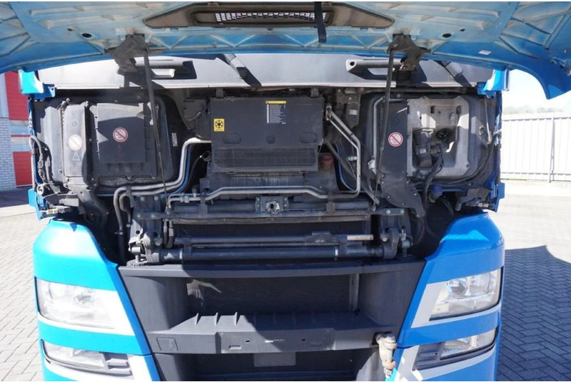 MAN TGX 18.400 / AUTOMATIC / DOUBLE TANK / ENGINE PROBLEMS / EURO-6 / 2016 - Trattore stradale: foto 5 MAN TGX 18.400 / AUTOMATIC / DOUBLE TANK / ENGINE PROBLEMS / EURO-6 / 2016 - Trattore stradale: foto 5