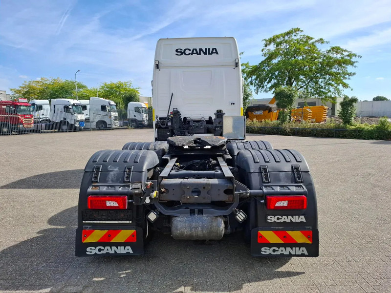 Scania NGS R650 V8 / 6X4 / RETARDER / 2X BIG AXLE / PARKCOOL / DOUBLE TANK / INLINER / FULL-AIR / ALCOA / LEATHER / NAVI / GEN2 V2 / EU - Trattore stradale: foto 4 Scania NGS R650 V8 / 6X4 / RETARDER / 2X BIG AXLE / PARKCOOL / DOUBLE TANK / INLINER / FULL-AIR / ALCOA / LEATHER / NAVI / GEN2 V2 / EU - Trattore stradale: foto 4