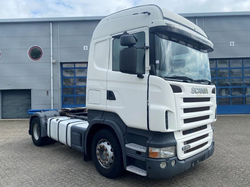Scania R420 / RETARDER / HYDRAULICS / NO ADBLUE / MANUAL / EURO-3 / 2005 - Trattore stradale: foto 2 Scania R420 / RETARDER / HYDRAULICS / NO ADBLUE / MANUAL / EURO-3 / 2005 - Trattore stradale: foto 2