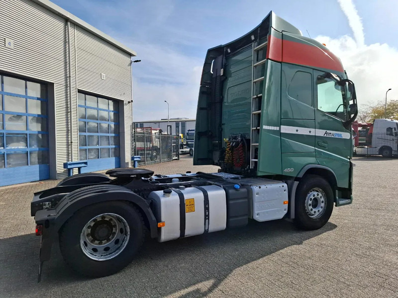 Volvo FH4-460 / VEB+ / DOUBLE TANK / FRIDGE / AIRCO / AUTOMATIC / EURO-6 / 2014 - Trattore stradale: foto 5 Volvo FH4-460 / VEB+ / DOUBLE TANK / FRIDGE / AIRCO / AUTOMATIC / EURO-6 / 2014 - Trattore stradale: foto 5