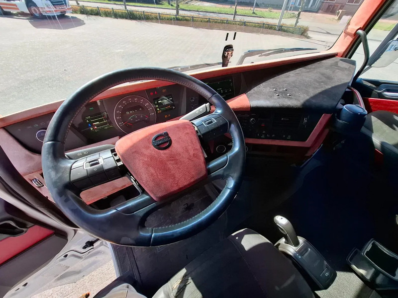 Trattore stradale Volvo FH4-460 / VEB+ / DOUBLE TANK / FRIDGE / AUTOMATIC / EURO-6 / 2018: foto 11