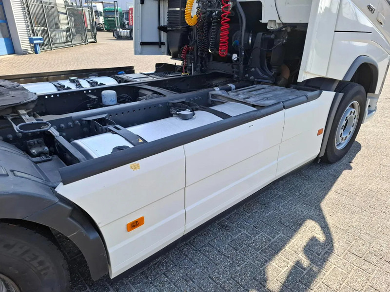 Trattore stradale Volvo FH4-460 / VEB+ / DOUBLE TANK / FRIDGE / AUTOMATIC / EURO-6 / 2018: foto 9