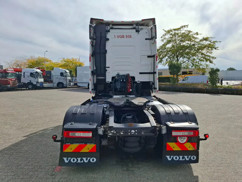 Volvo FH4-460 / VEB+ / HYDRAULICS / GEN2 V2 SMART TACHO / LWDS / SIDESKIRTS / FRIDGE / EURO-6 / 2018 - Trattore stradale: foto 4 Volvo FH4-460 / VEB+ / HYDRAULICS / GEN2 V2 SMART TACHO / LWDS / SIDESKIRTS / FRIDGE / EURO-6 / 2018 - Trattore stradale: foto 4