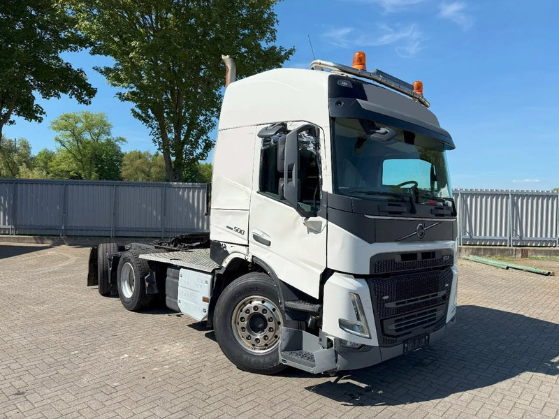Volvo FM5-500 / ENGINE RUNNING / HYDRAULICS / DYNAMIC STEERING / ONLY:228169 KM / FULL-AIR / LIFT+LENKACHSE / VEB+ / ACC / LWDS / AUTO - Trattore stradale: foto 2 Volvo FM5-500 / ENGINE RUNNING / HYDRAULICS / DYNAMIC STEERING / ONLY:228169 KM / FULL-AIR / LIFT+LENKACHSE / VEB+ / ACC / LWDS / AUTO - Trattore stradale: foto 2