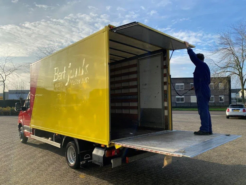 Volkswagen Crafter / NL VAN / PLATFORM / DOUBLE AIR REAR / TEMPOMAAT / AIRCO / ONLY:228596 KM / MANUAL / EURO- / 2015 - Furgone chiuso: foto 4 Volkswagen Crafter / NL VAN / PLATFORM / DOUBLE AIR REAR / TEMPOMAAT / AIRCO / ONLY:228596 KM / MANUAL / EURO- / 2015 - Furgone chiuso: foto 4