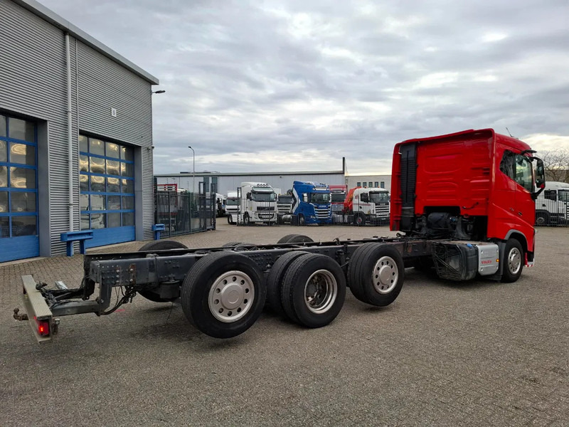 Volvo FH16-750 / VEB+ / ONLY:349761 KM / 9TON FRONT AXLE / INLINER / TECHNICAL 60TON / FULL-AIR / AUTOMATIC / EURO-6 / 2016 - Autocarro telaio: foto 5 Volvo FH16-750 / VEB+ / ONLY:349761 KM / 9TON FRONT AXLE / INLINER / TECHNICAL 60TON / FULL-AIR / AUTOMATIC / EURO-6 / 2016 - Autocarro telaio: foto 5