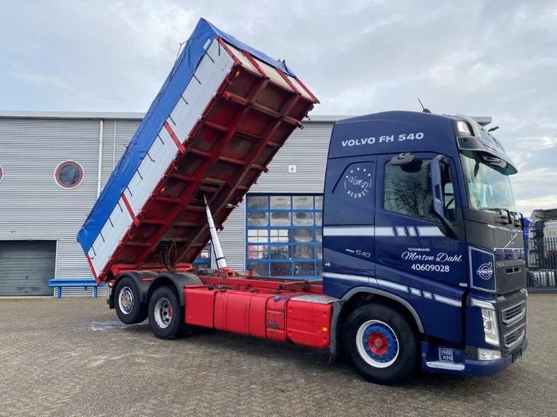 Volvo FH4-540 / VEB+ / ACC / LWDS / 3SIDE TIPPER / DYNAMIC STEERING / LEATHER / FULL-AIR / AUTOMATIC / EURO-6 / 2017 - Autocarro ribaltabile: foto 4 Volvo FH4-540 / VEB+ / ACC / LWDS / 3SIDE TIPPER / DYNAMIC STEERING / LEATHER / FULL-AIR / AUTOMATIC / EURO-6 / 2017 - Autocarro ribaltabile: foto 4