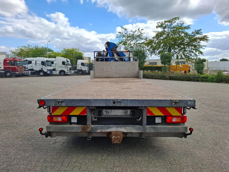 Volvo FL6-220 / HMF 910 / REMOTE / ONLY:493620 KM / AIRCO / FULL-AIR / MANUAL / EURO-3 / 2003 - Camion con gru: foto 4 Volvo FL6-220 / HMF 910 / REMOTE / ONLY:493620 KM / AIRCO / FULL-AIR / MANUAL / EURO-3 / 2003 - Camion con gru: foto 4