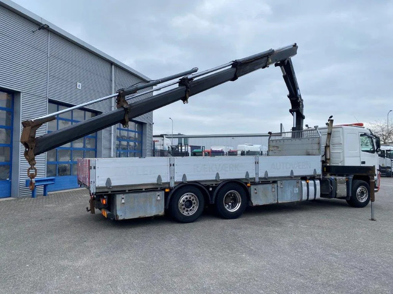 Volvo FM11-370 / CRANE HMF 2020-K4 REMOTE / ONLY:371226 KM / LIFT AXLE / FULL-AIR / AIRCO / AUTOMATIC / EURO-5 / 2012 - Camion con gru: foto 4 Volvo FM11-370 / CRANE HMF 2020-K4 REMOTE / ONLY:371226 KM / LIFT AXLE / FULL-AIR / AIRCO / AUTOMATIC / EURO-5 / 2012 - Camion con gru: foto 4