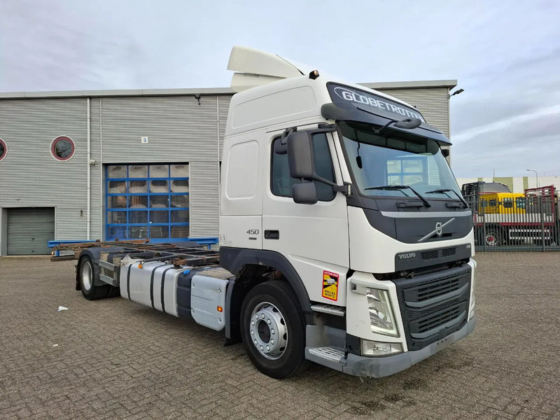 Volvo FM11-450 / VEB / FULL-AIR / 706585 KM / LWDS / AIRCO / BDF SYSTEM / AUTOMATIC / EURO-6 / 2016 - Autocarro portacontainer/ Caisse interchangeable: foto 2 Volvo FM11-450 / VEB / FULL-AIR / 706585 KM / LWDS / AIRCO / BDF SYSTEM / AUTOMATIC / EURO-6 / 2016 - Autocarro portacontainer/ Caisse interchangeable: foto 2