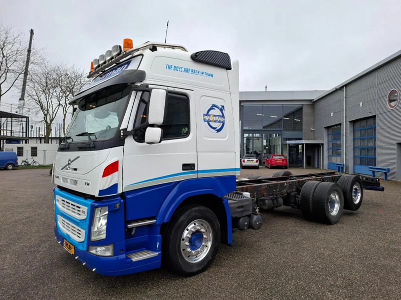 Volvo FM11-460 / NL TRUCK / LIFT+LENKACHSE / ONLY:355342 KM / DYNAMIC STEERING / LWDS / NAVI / ALCOA / TUV:07-01-2026 / INLINER / EURO - Autocarro telaio: foto 2 Volvo FM11-460 / NL TRUCK / LIFT+LENKACHSE / ONLY:355342 KM / DYNAMIC STEERING / LWDS / NAVI / ALCOA / TUV:07-01-2026 / INLINER / EURO - Autocarro telaio: foto 2