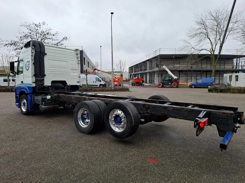 Volvo FM11-460 / NL TRUCK / LIFT+LENKACHSE / ONLY:355342 KM / DYNAMIC STEERING / LWDS / NAVI / ALCOA / TUV:07-01-2026 / INLINER / EURO - Autocarro telaio: foto 4 Volvo FM11-460 / NL TRUCK / LIFT+LENKACHSE / ONLY:355342 KM / DYNAMIC STEERING / LWDS / NAVI / ALCOA / TUV:07-01-2026 / INLINER / EURO - Autocarro telaio: foto 4