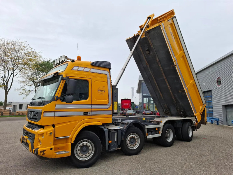 Volvo FM13-420 / 8X4 / BIG AXLE / 18.5M³ / AJK 21040 KG TIPPER / SNIP / 695133 KM / VEB / NL TRUCK / TUV:07-11-2025 / AIRCO / AUTOMATI - Autocarro ribaltabile: foto 1 Volvo FM13-420 / 8X4 / BIG AXLE / 18.5M³ / AJK 21040 KG TIPPER / SNIP / 695133 KM / VEB / NL TRUCK / TUV:07-11-2025 / AIRCO / AUTOMATI - Autocarro ribaltabile: foto 1