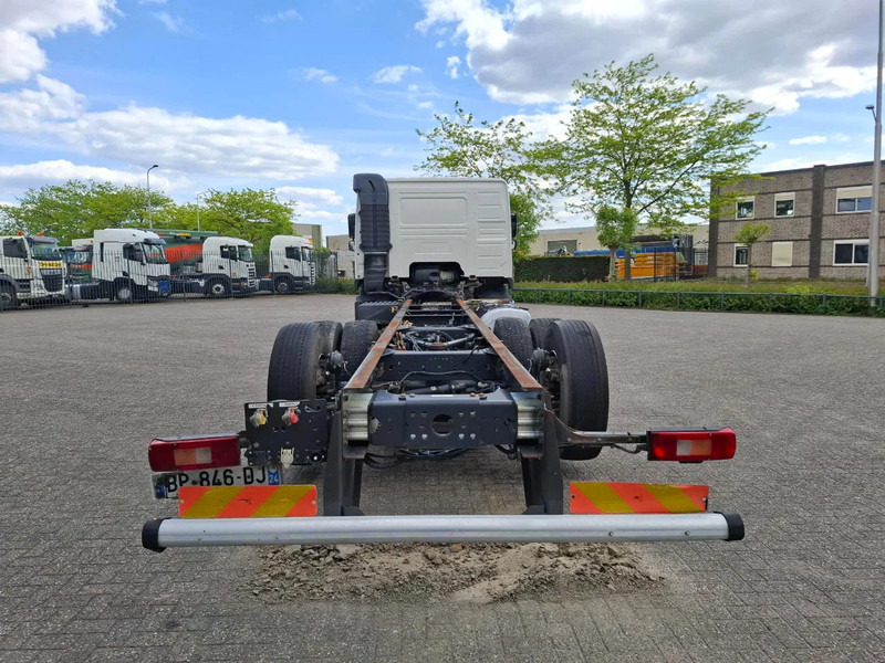 Volvo FM13-420 / VEB+ / LIFT+LENKACHSE / INLINER / AIRCO / AUTOMATIC / EURO-5 / 2011 - Autocarro telaio: foto 4 Volvo FM13-420 / VEB+ / LIFT+LENKACHSE / INLINER / AIRCO / AUTOMATIC / EURO-5 / 2011 - Autocarro telaio: foto 4