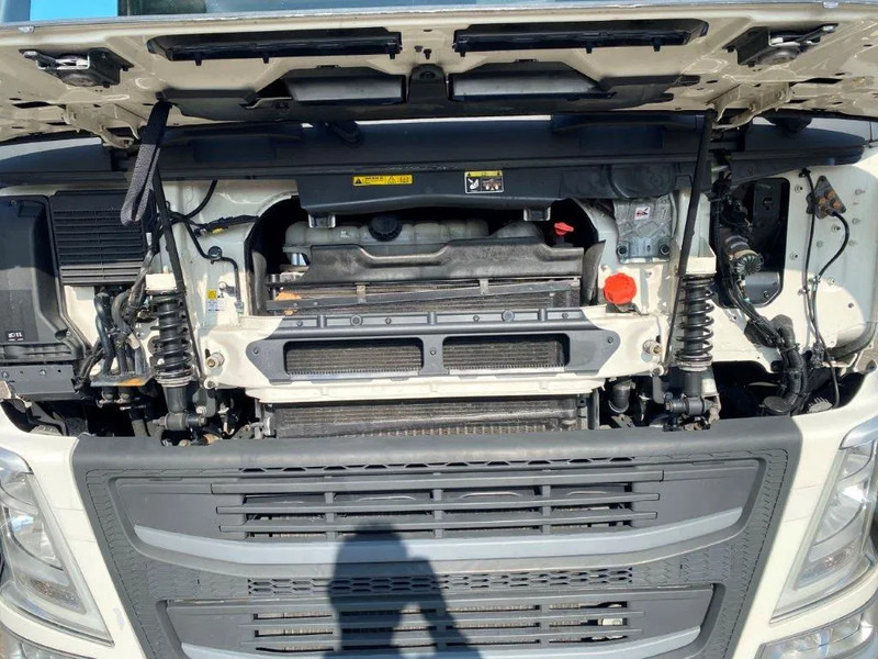 Autocarro frigorifero Volvo FM4-420 / COMPLETE COOL+FREEZE COMBI / CHEREAU / THROUGH-LOADING SYSTEM / 2XPLATFORM DHOLLANDIA / FREEZING LOCK / AUTOMATIC / EU: foto 13