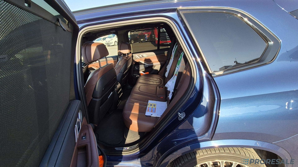 Autovettura BMW X5 M50D 3,0 294 kW: foto 14