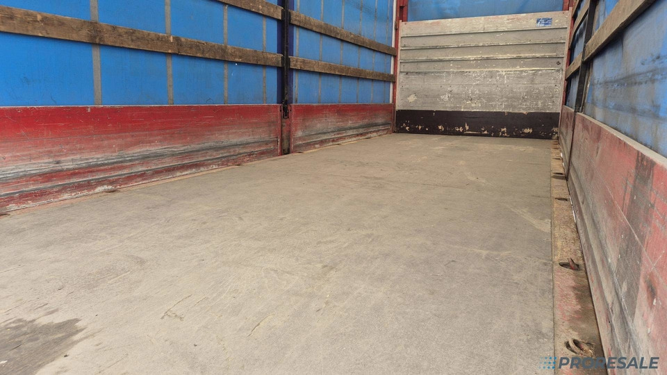 IVECO EUROCARGO ML 140E28 EURO 5 - valník s plachtou + hydraulické čelo 1,5 t - Camion centinato: foto 4 IVECO EUROCARGO ML 140E28 EURO 5 - valník s plachtou + hydraulické čelo 1,5 t - Camion centinato: foto 4