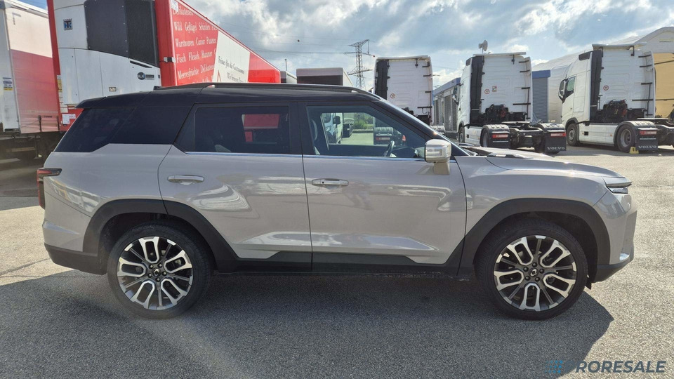 OSTATNÍ SSANGYONG TORRES CWJ 1,5 i 120 kW - Autovettura: foto 4 OSTATNÍ SSANGYONG TORRES CWJ 1,5 i 120 kW - Autovettura: foto 4