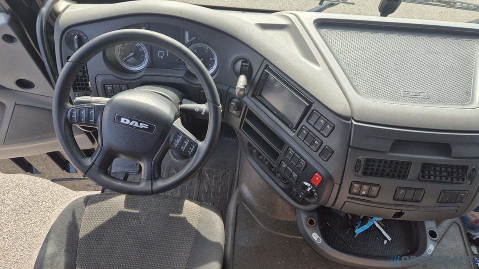 DAF XF 460 FT LOW DECK SC EURO 6 - Trattore stradale: foto 4 DAF XF 460 FT LOW DECK SC EURO 6 - Trattore stradale: foto 4