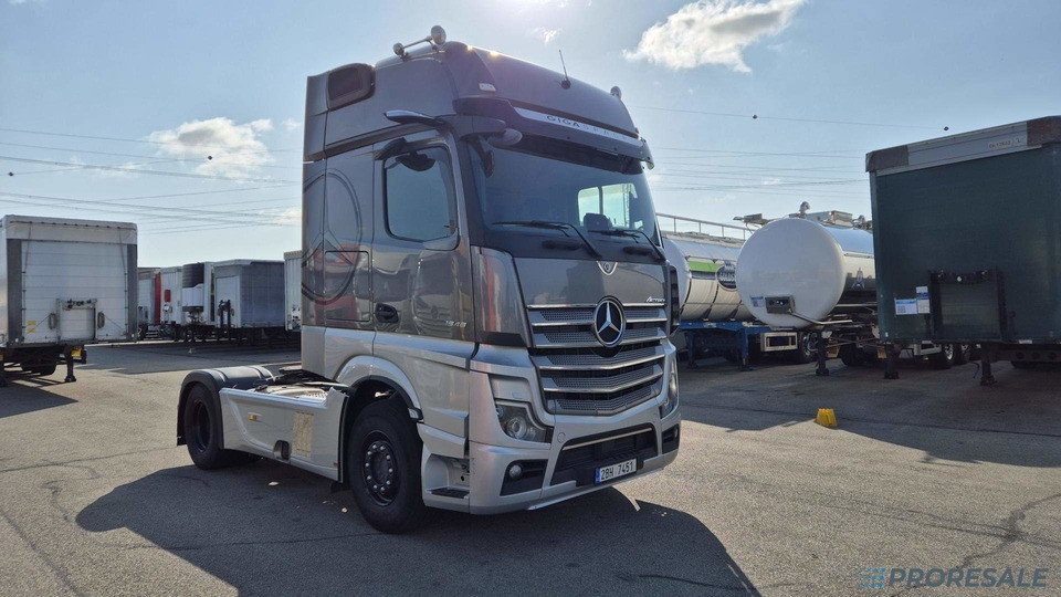 MERCEDES-BENZ ACTROS 1845 LS GIGA SPACE EURO 6 - Trattore stradale: foto 1 MERCEDES-BENZ ACTROS 1845 LS GIGA SPACE EURO 6 - Trattore stradale: foto 1