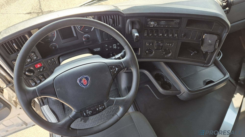 SCANIA R450 N320 HIGH LINE EURO 6 - Trattore stradale: foto 4 SCANIA R450 N320 HIGH LINE EURO 6 - Trattore stradale: foto 4