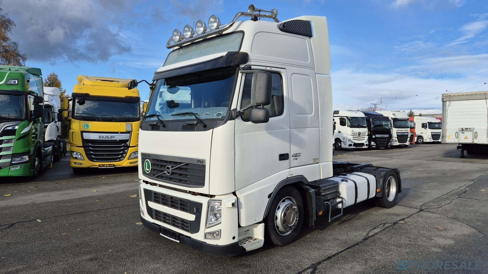 VOLVO FH 13.420 42T LOW DECK EURO 5/EEV - Trattore stradale: foto 2 VOLVO FH 13.420 42T LOW DECK EURO 5/EEV - Trattore stradale: foto 2