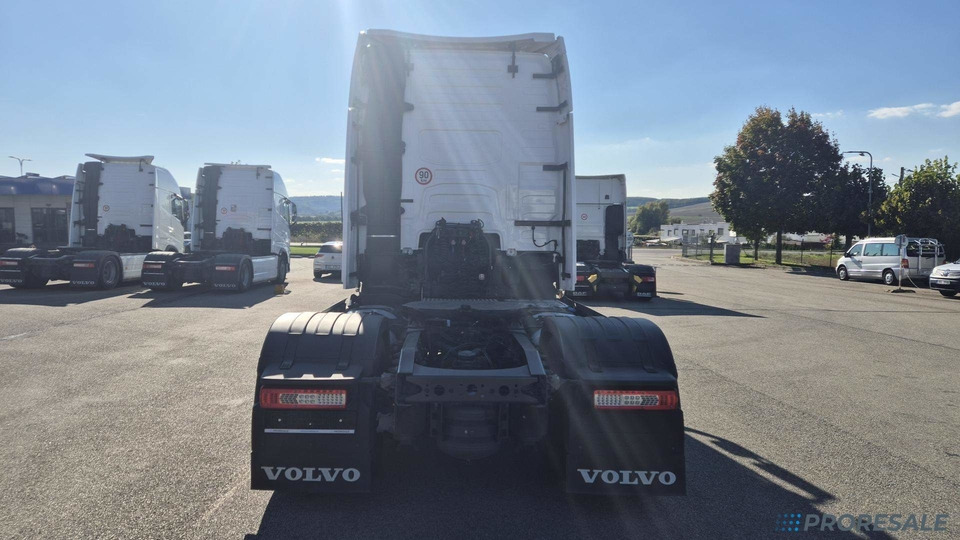 VOLVO FH 460 GLOBE XL EURO 6 TURBOCOMPOUND - Trattore stradale: foto 3 VOLVO FH 460 GLOBE XL EURO 6 TURBOCOMPOUND - Trattore stradale: foto 3