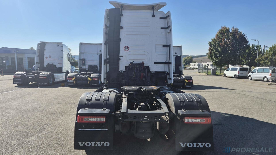 VOLVO FH 460 GLOBE XL EURO 6 TURBOCOMPOUND - Trattore stradale: foto 3 VOLVO FH 460 GLOBE XL EURO 6 TURBOCOMPOUND - Trattore stradale: foto 3