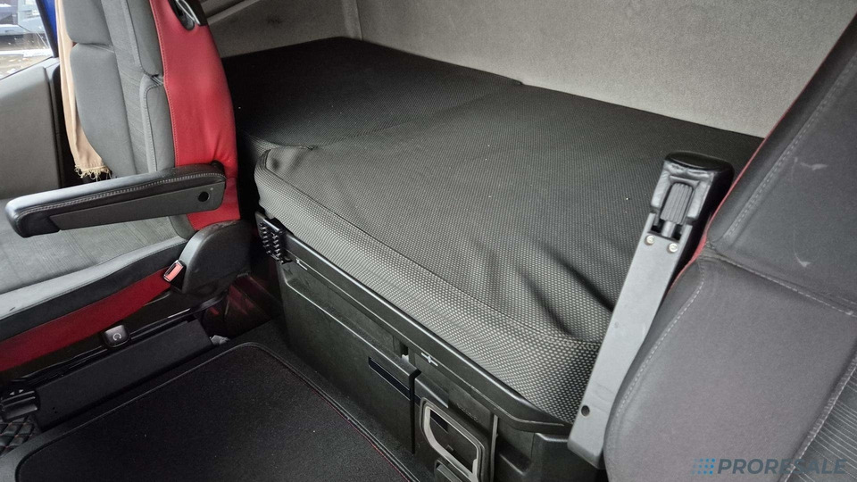 VOLVO FH 500 4X2 LOW DECK EURO 6 - Trattore stradale: foto 5 VOLVO FH 500 4X2 LOW DECK EURO 6 - Trattore stradale: foto 5