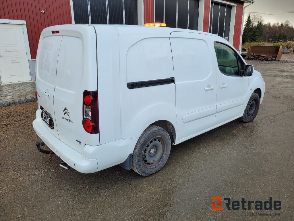 Bil CITROEN BERLINGO Långa modellen låga mil -2016 - Furgoncino: foto 3 Bil CITROEN BERLINGO Långa modellen låga mil -2016 - Furgoncino: foto 3