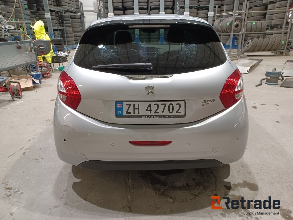 Bil Peugeot 208 Automat - Autovettura: foto 5 Bil Peugeot 208 Automat - Autovettura: foto 5