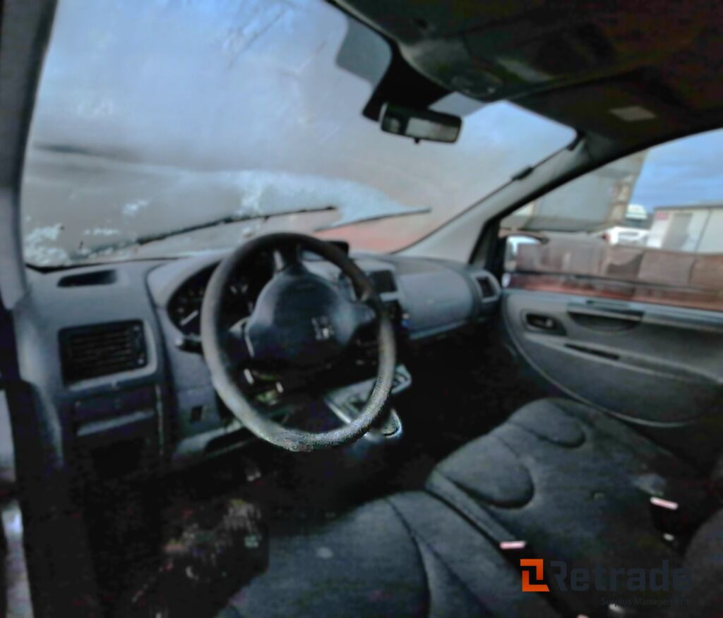 En pen Peugeot Expert 2009-modell - Autovettura: foto 5 En pen Peugeot Expert 2009-modell - Autovettura: foto 5