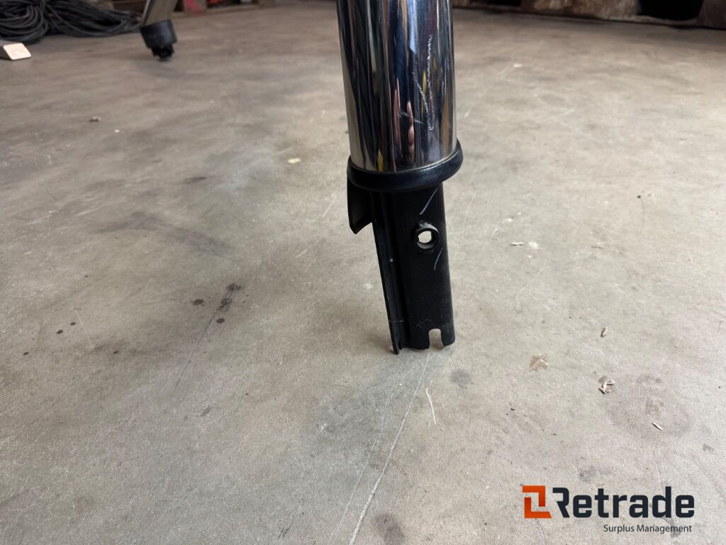 Flakbåge med bromsljus till Ford Ranger , ny - oanvänd - Carrozzeria ed esterni per Camion: foto 5 Flakbåge med bromsljus till Ford Ranger , ny - oanvänd - Carrozzeria ed esterni per Camion: foto 5