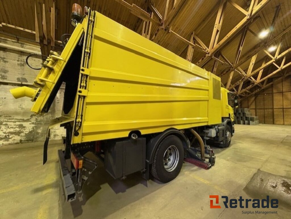 Glykol suger - Scania P310 med Bucher STKF 9500 på bygg! - Camion immondizia: foto 5 Glykol suger - Scania P310 med Bucher STKF 9500 på bygg! - Camion immondizia: foto 5