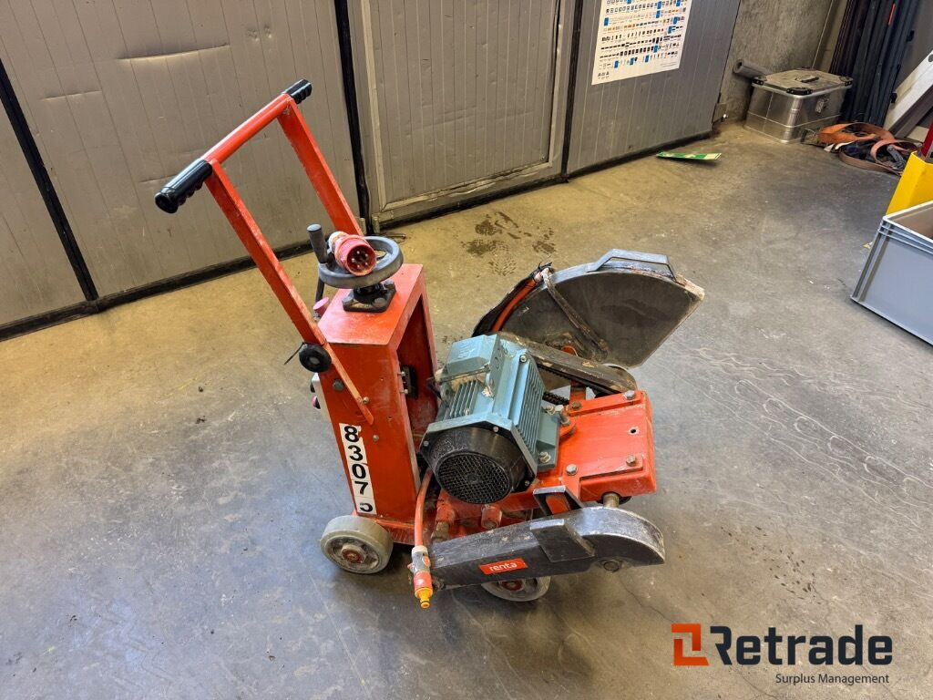 Golvsåg Husqvarna FS 600 E - Attrezzatura da costruzione: foto 3 Golvsåg Husqvarna FS 600 E - Attrezzatura da costruzione: foto 3