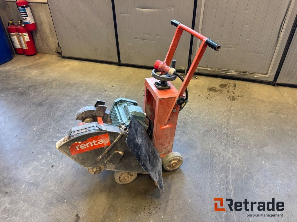 Golvsåg Husqvarna FS 600 E - Attrezzatura da costruzione: foto 1 Golvsåg Husqvarna FS 600 E - Attrezzatura da costruzione: foto 1