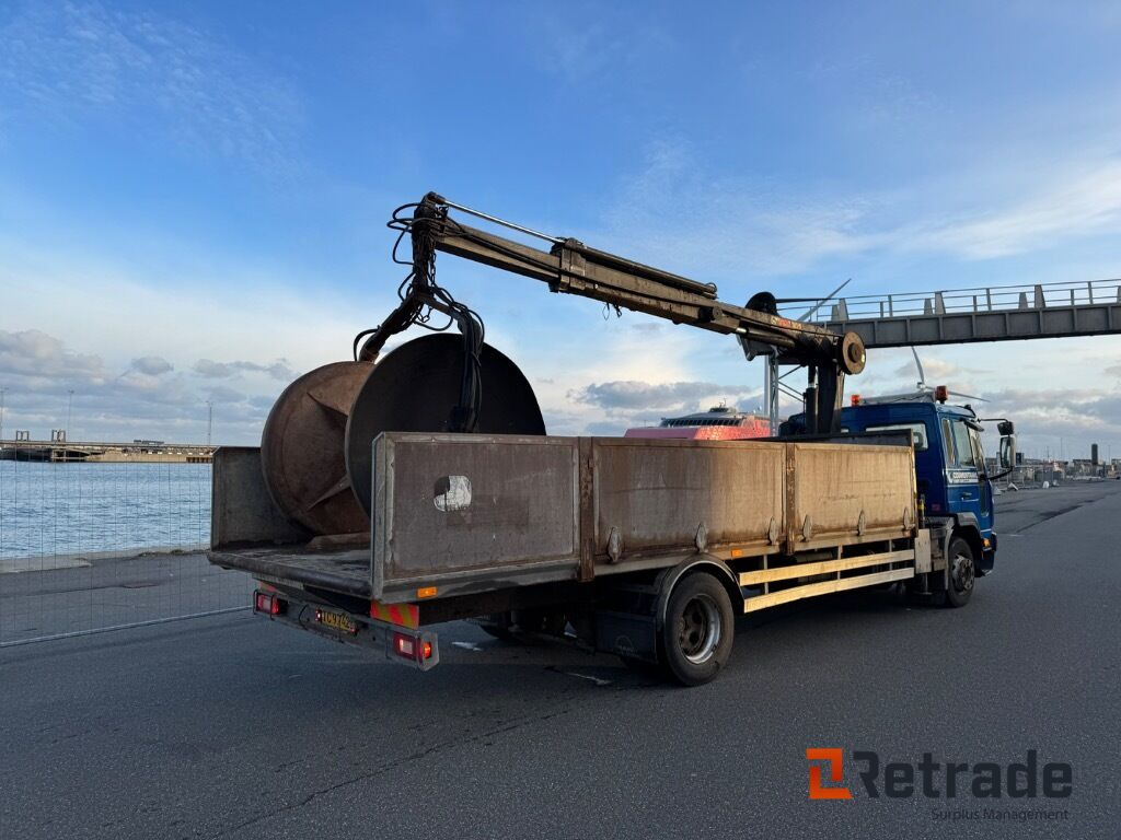 Kranbil VOLVO FL 612 - Autocarro con pianale/ Cassone fisso, Camion con gru: foto 3 Kranbil VOLVO FL 612 - Autocarro con pianale/ Cassone fisso, Camion con gru: foto 3