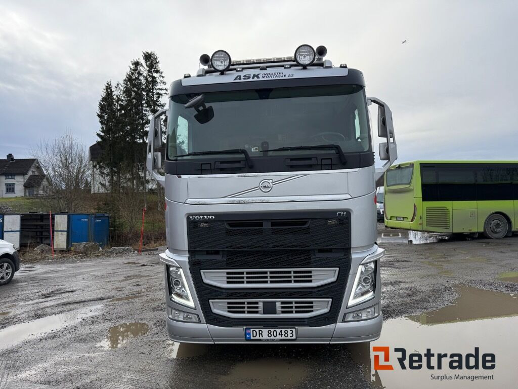 Kranbil Volvo FH500 6x2 - Autocarro con pianale/ Cassone fisso, Camion con gru: foto 3 Kranbil Volvo FH500 6x2 - Autocarro con pianale/ Cassone fisso, Camion con gru: foto 3