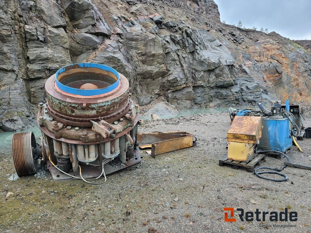 Kross Morgårdshammar 400-140 - Attrezzatura da costruzione: foto 1 Kross Morgårdshammar 400-140 - Attrezzatura da costruzione: foto 1