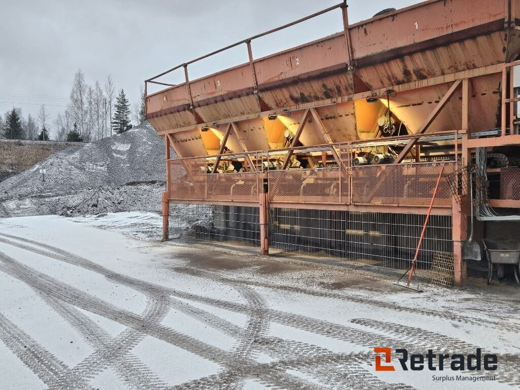 2 x Feeders Amomatic 8 pcs Silo VS 150 - Macchina da cantiere: foto 1 2 x Feeders Amomatic 8 pcs Silo VS 150 - Macchina da cantiere: foto 1