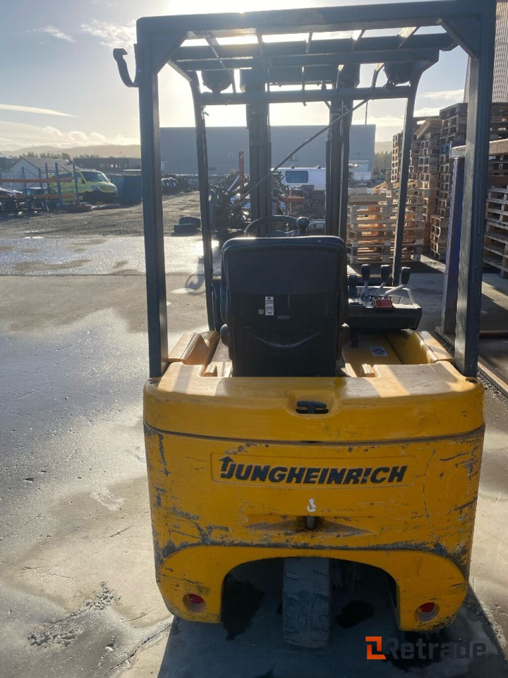 Gaffeltruck Jungheinrich EFG-DF-15 G301 ZZ 500Ah 1054 7861 - Macchinario industriale: foto 2 Gaffeltruck Jungheinrich EFG-DF-15 G301 ZZ 500Ah 1054 7861 - Macchinario industriale: foto 2