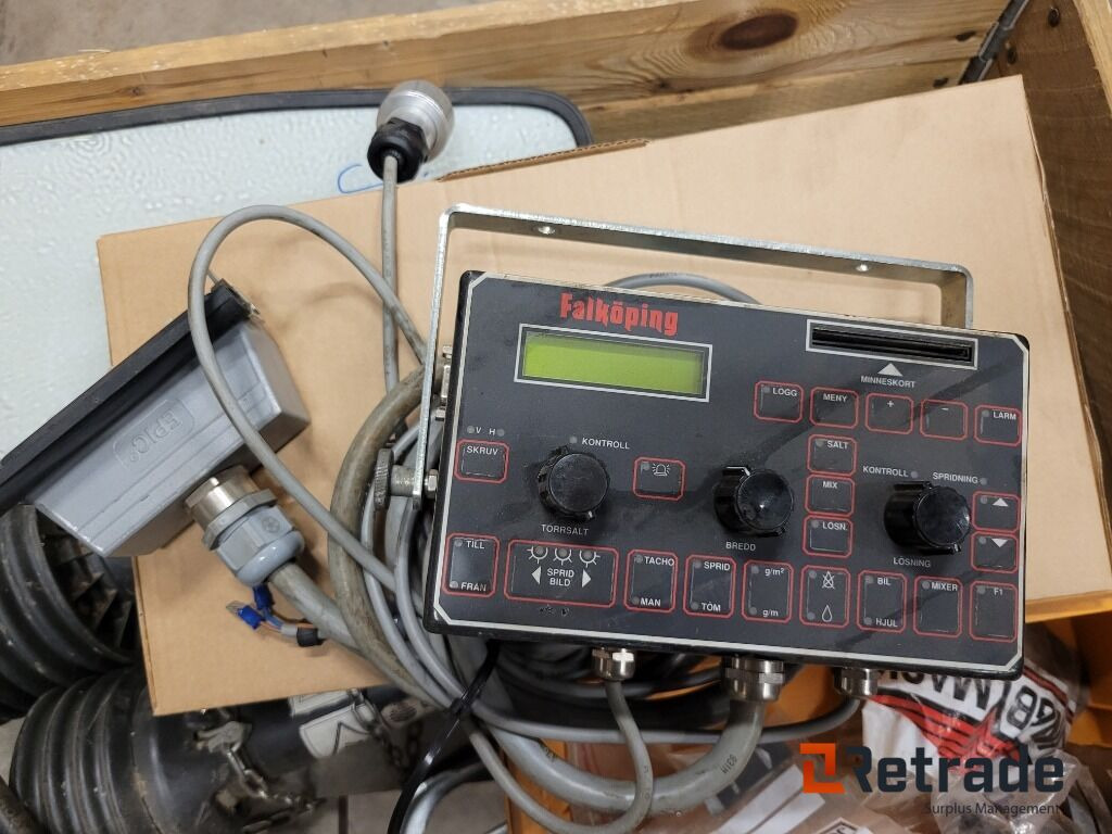 Manöverpanel Falköping Friggesåkers C7 - Attrezzatura da costruzione: foto 1 Manöverpanel Falköping Friggesåkers C7 - Attrezzatura da costruzione: foto 1