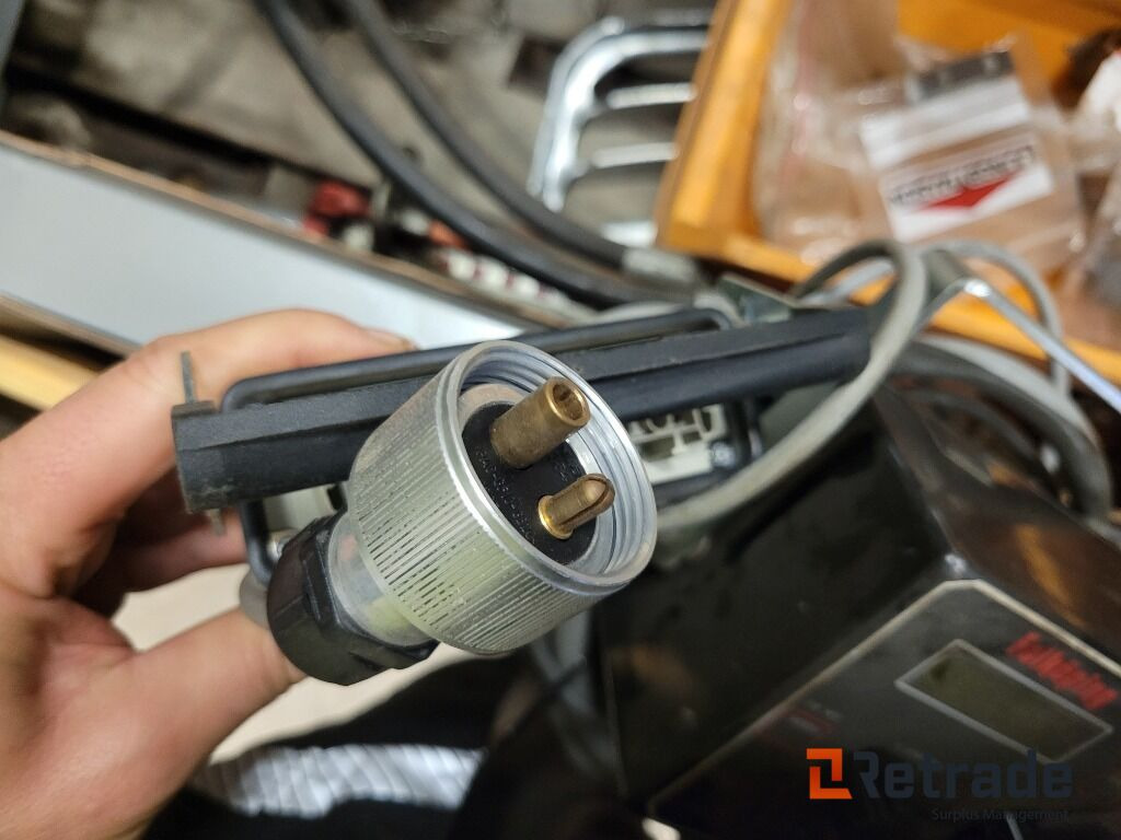 Manöverpanel Falköping Friggesåkers C7 - Attrezzatura da costruzione: foto 3 Manöverpanel Falköping Friggesåkers C7 - Attrezzatura da costruzione: foto 3