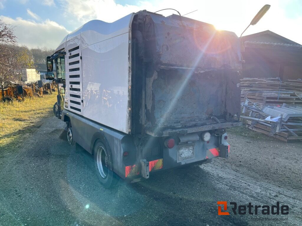 RAVO E6 feje-suge lastbil 3 koste. - Spazzatrice stradale: foto 4 RAVO E6 feje-suge lastbil 3 koste. - Spazzatrice stradale: foto 4